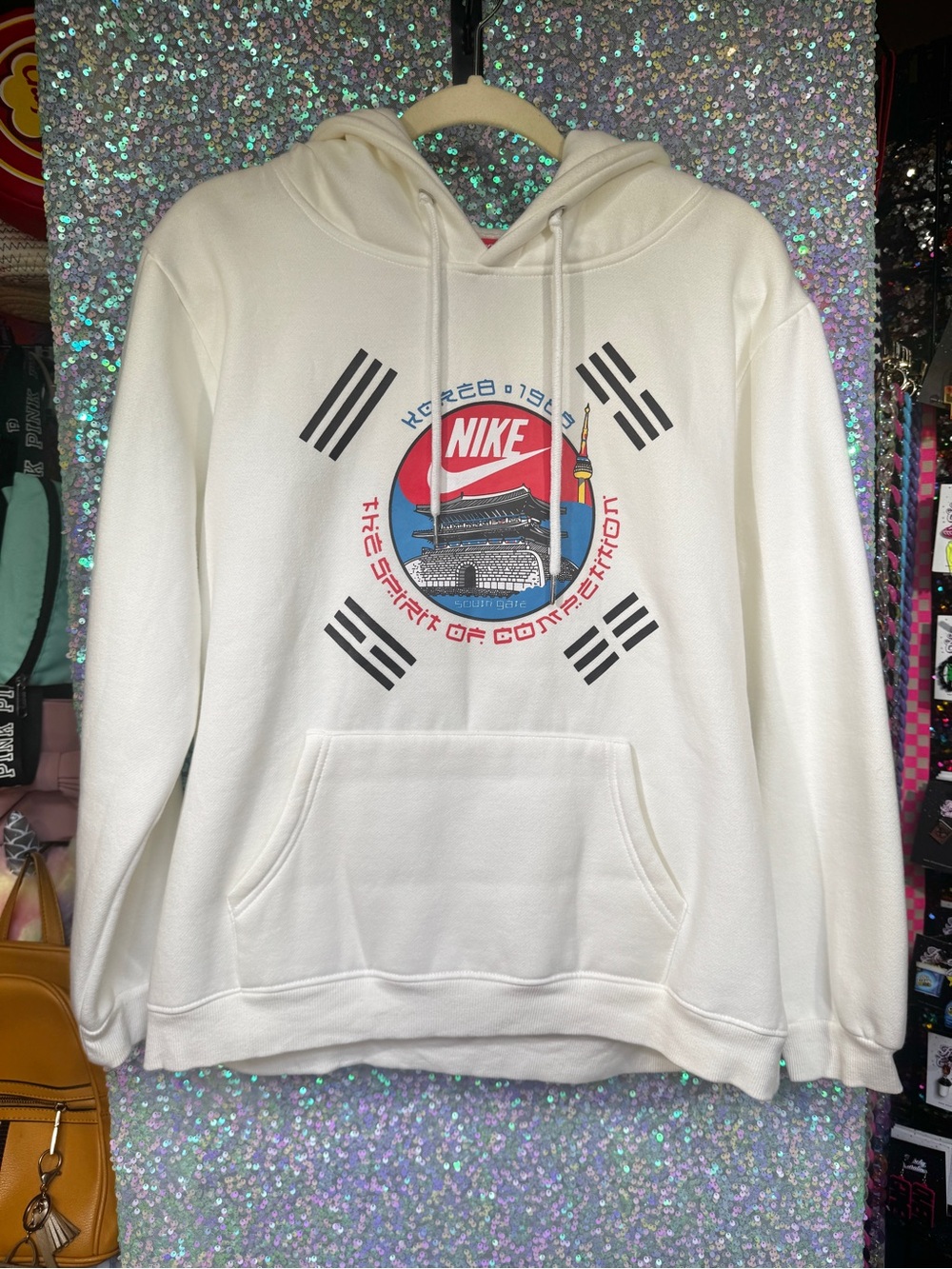 VTG Nike 1988 Korea Seoul Olympics
Hoodie Sweatshirt